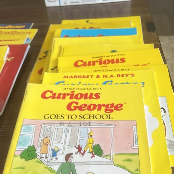 Curious George Book Collection - Picture 7 of 7